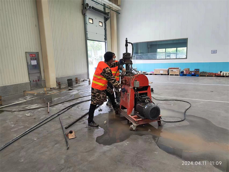 岳阳厂房地面下沉塌陷注浆加固施工